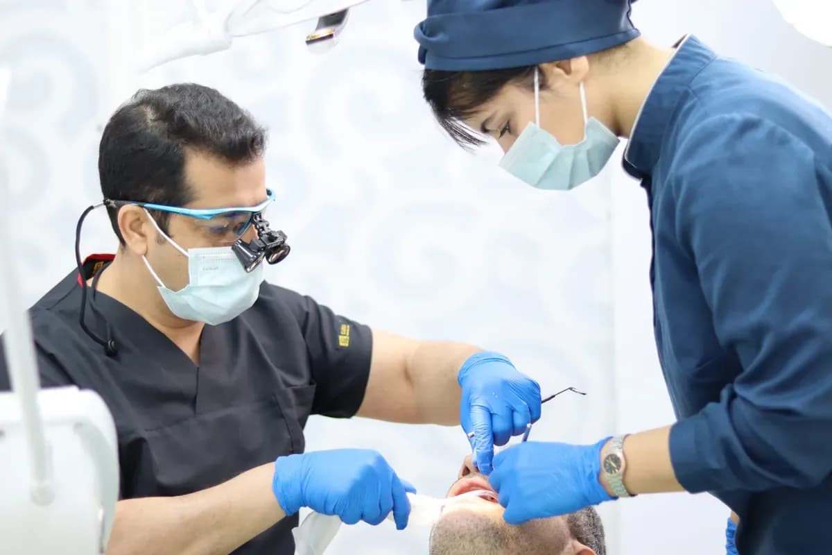 مطب دکتر عباس منصوری